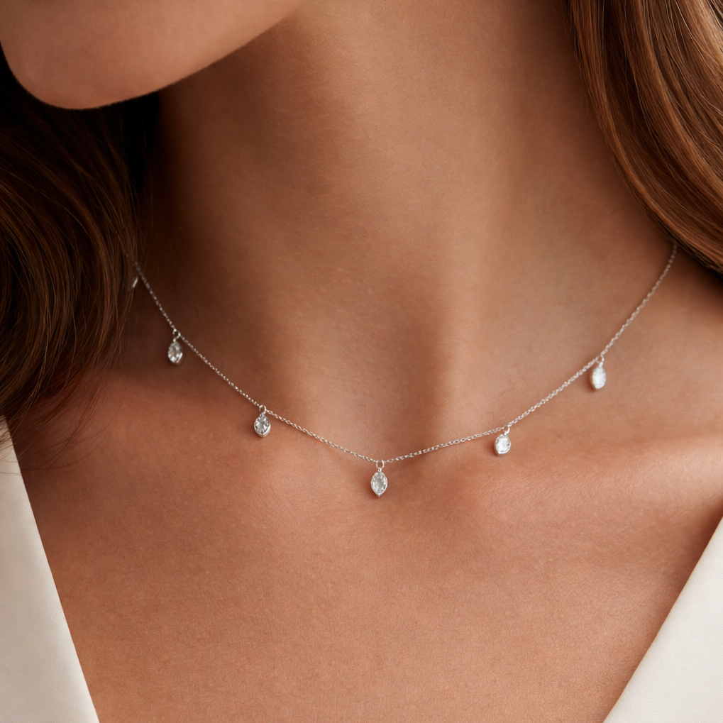 FALLING PETALS NECKLACE