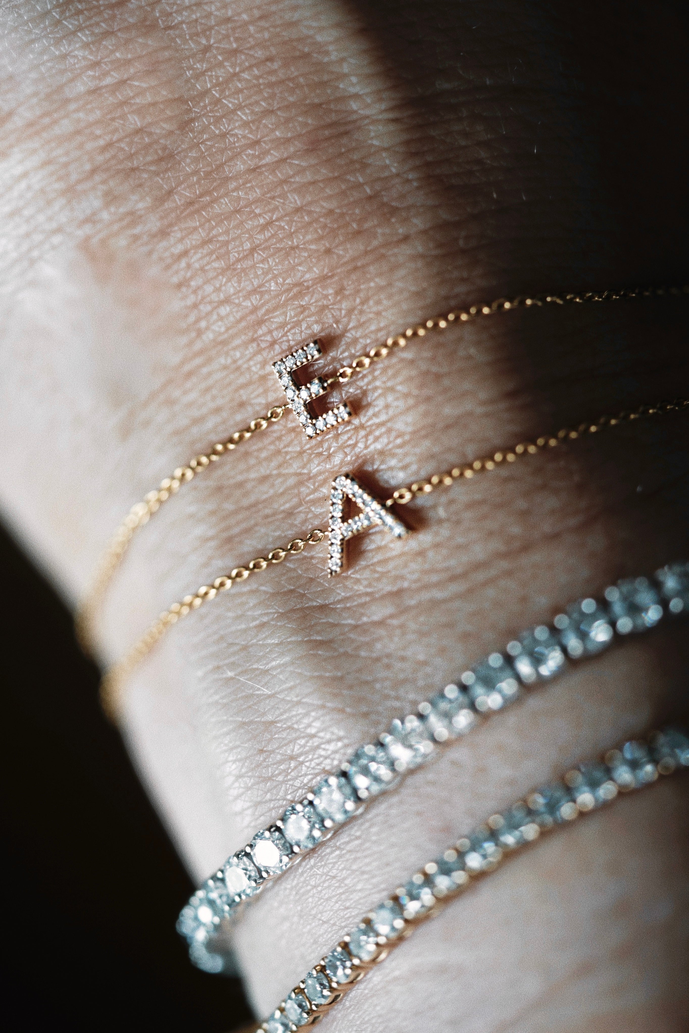 SINGLE INITIAL BRACELET