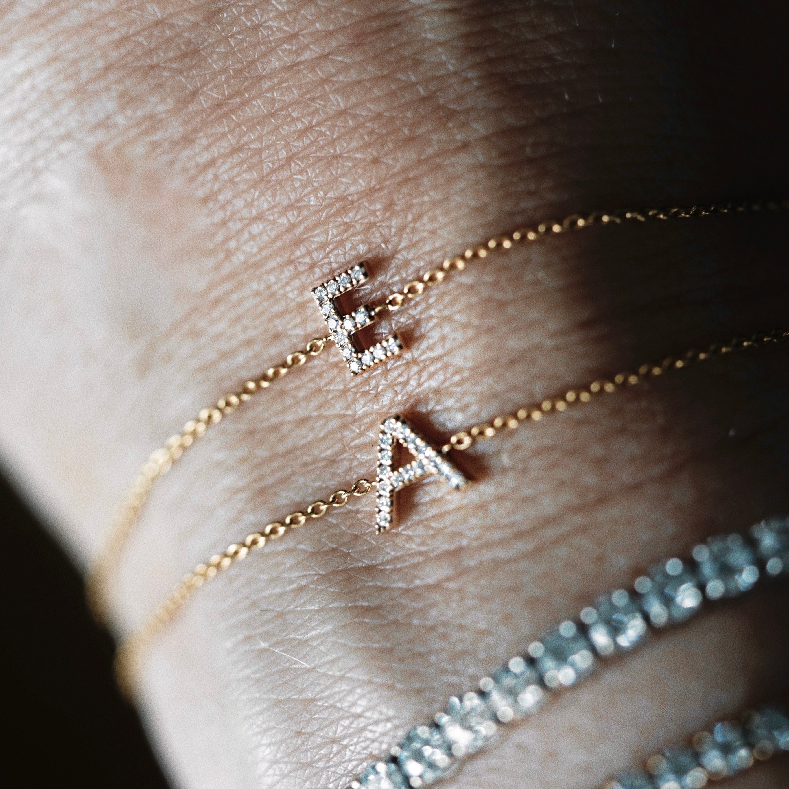 SINGLE INITIAL BRACELET