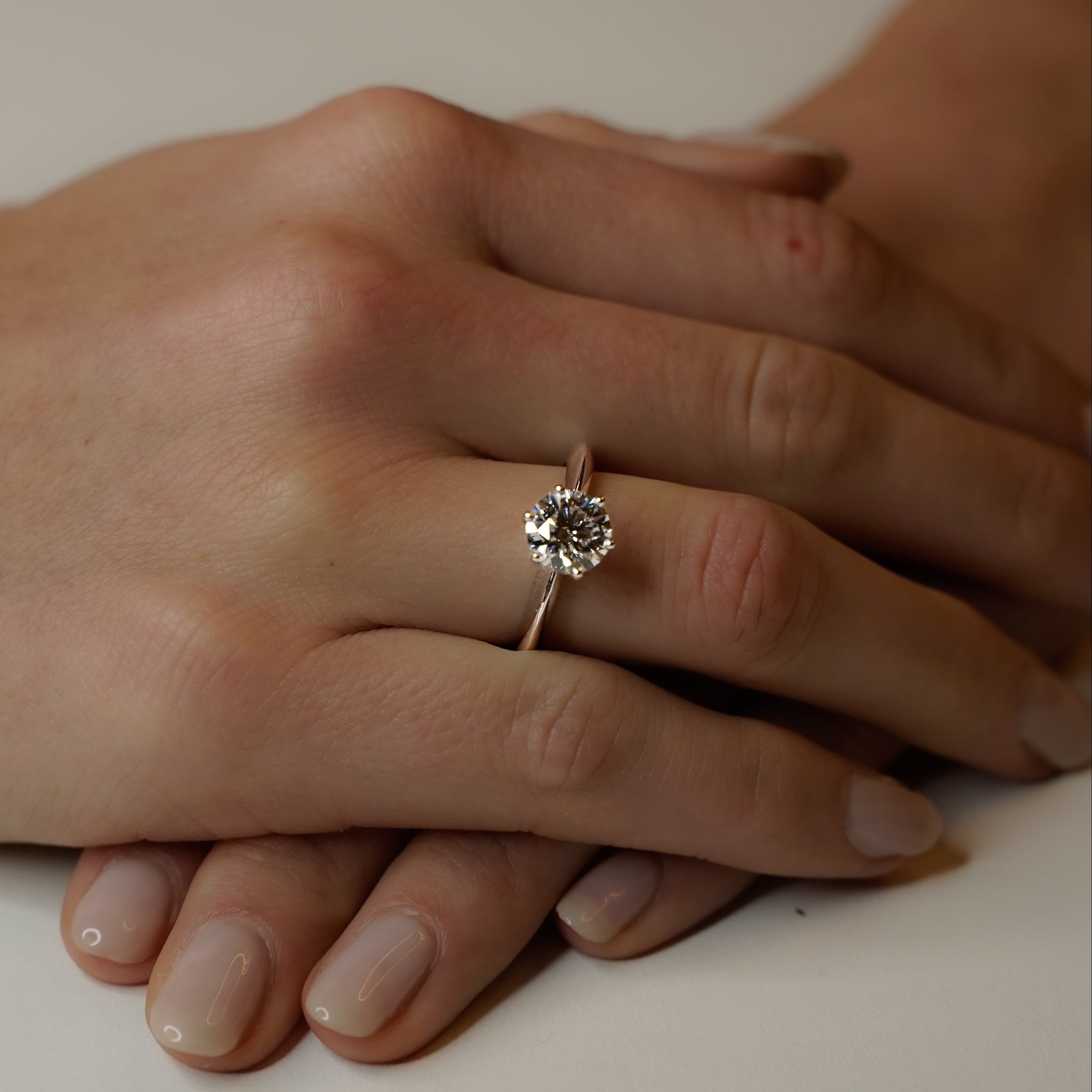 ROUND ENGAGEMENT RING