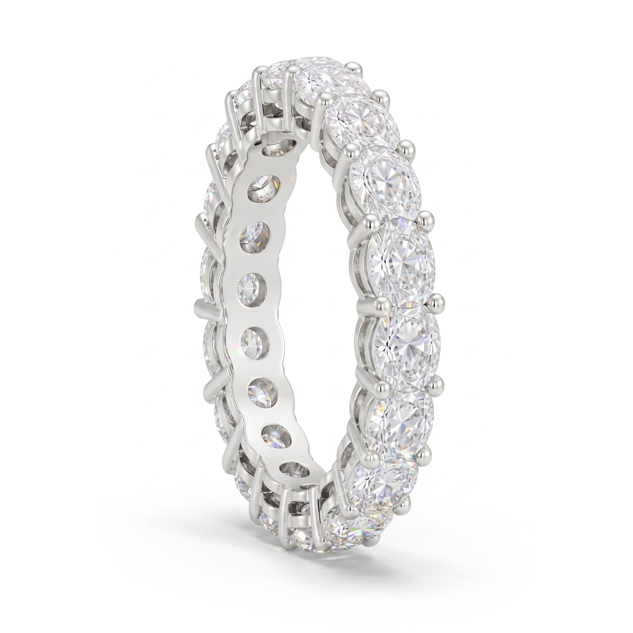 SLEEPING OVAL ETERNITY RING