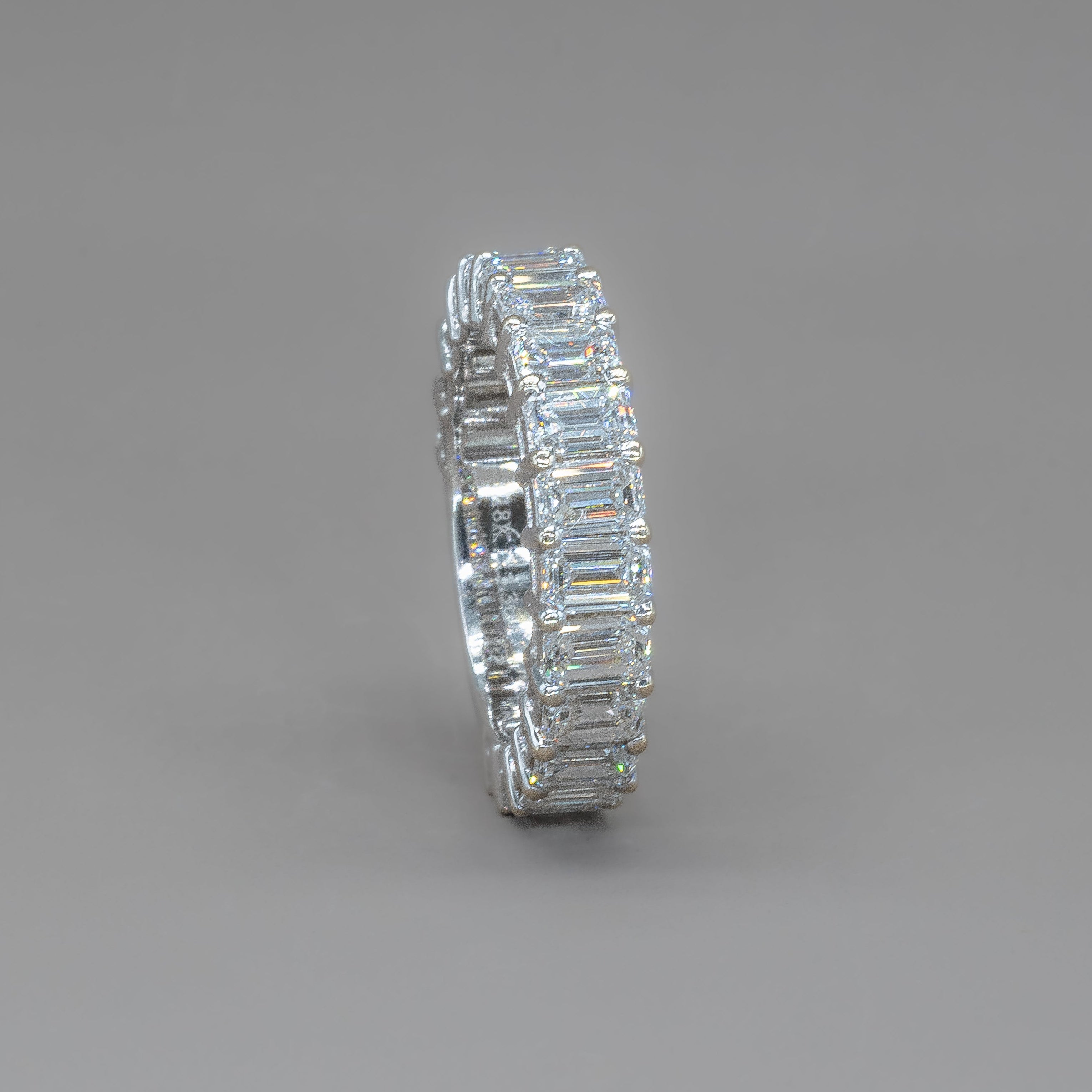 EMERALD ETERNITY RING