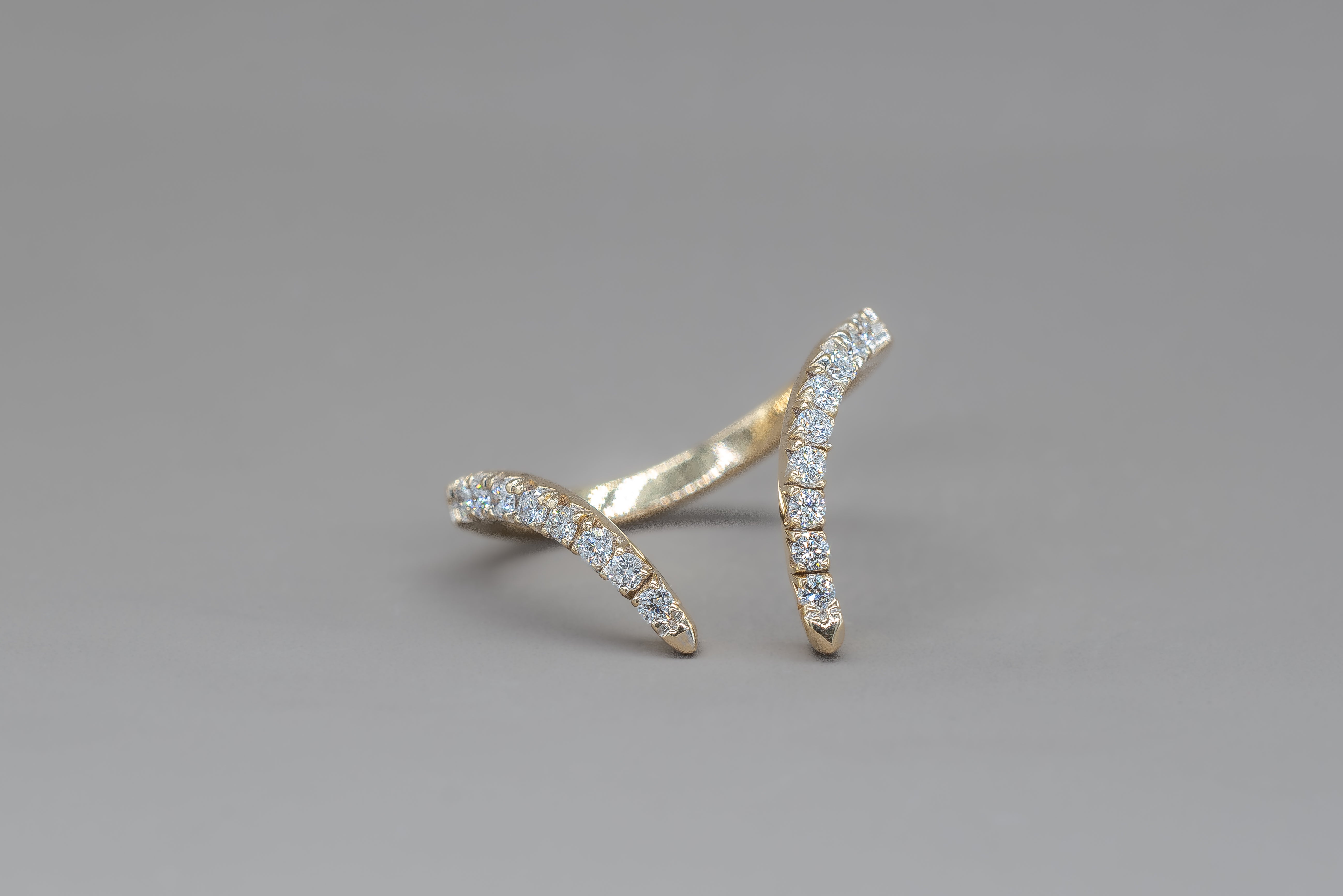 LIV RING