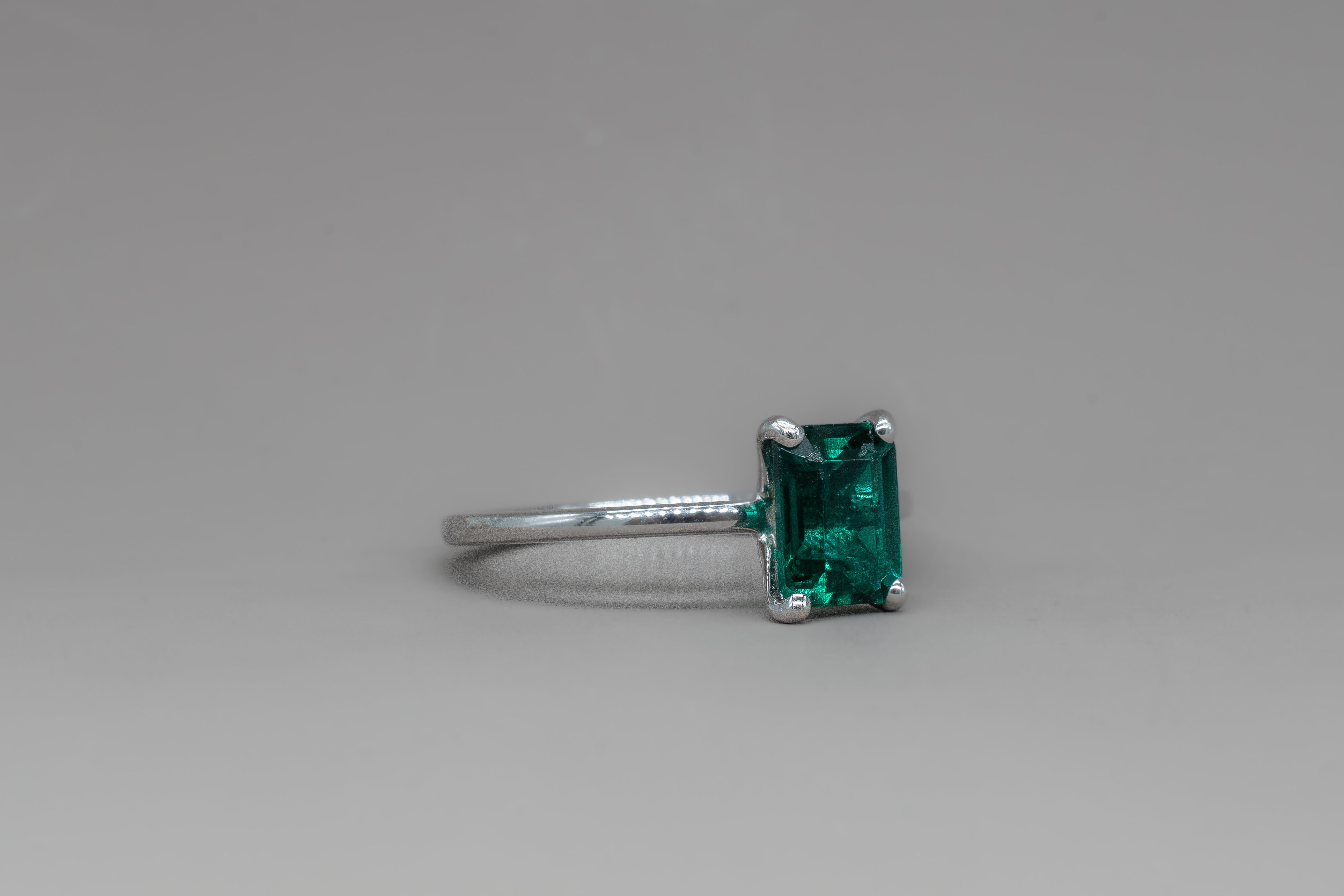 LEAF RING