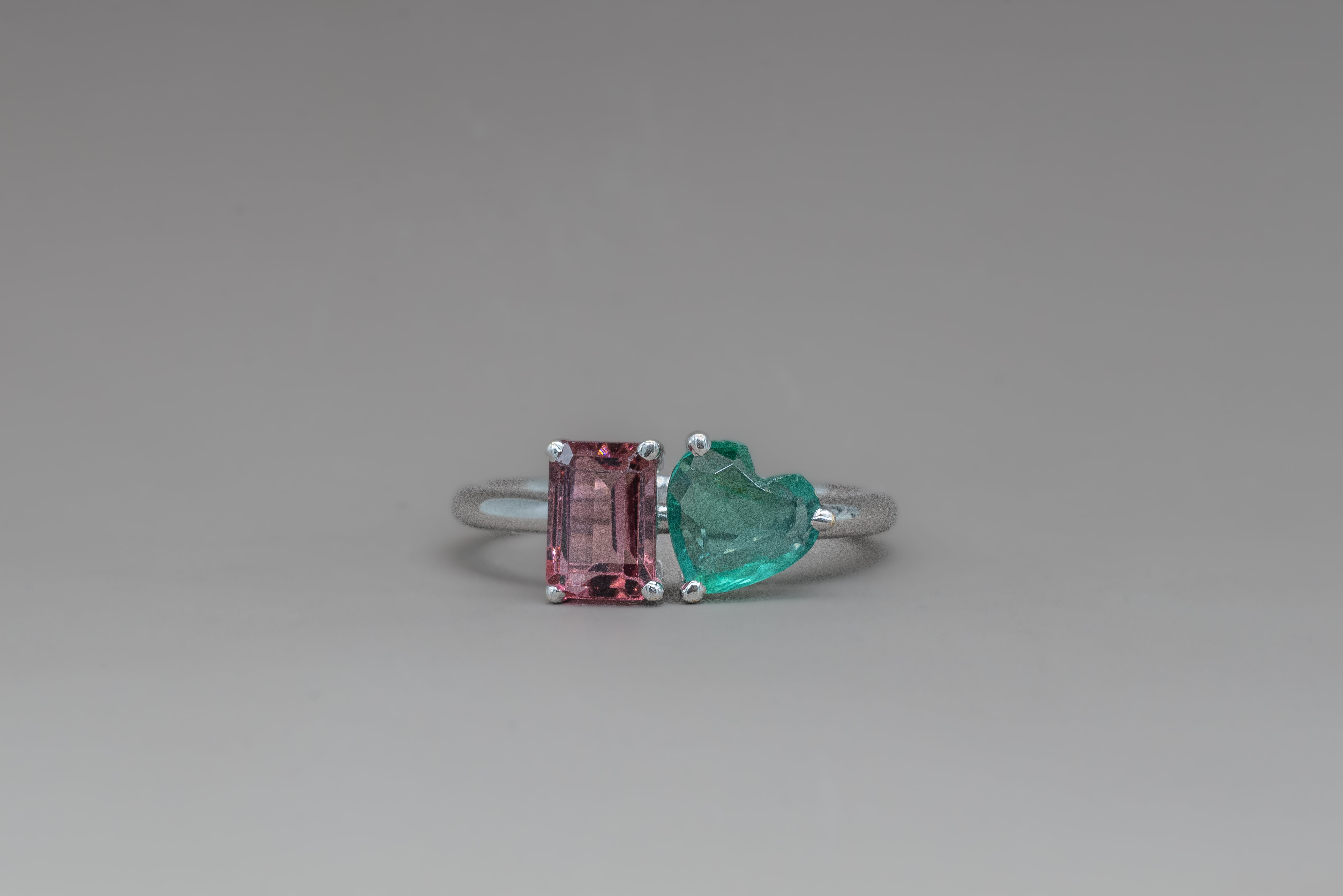 SAPPHIRE & HEART RING