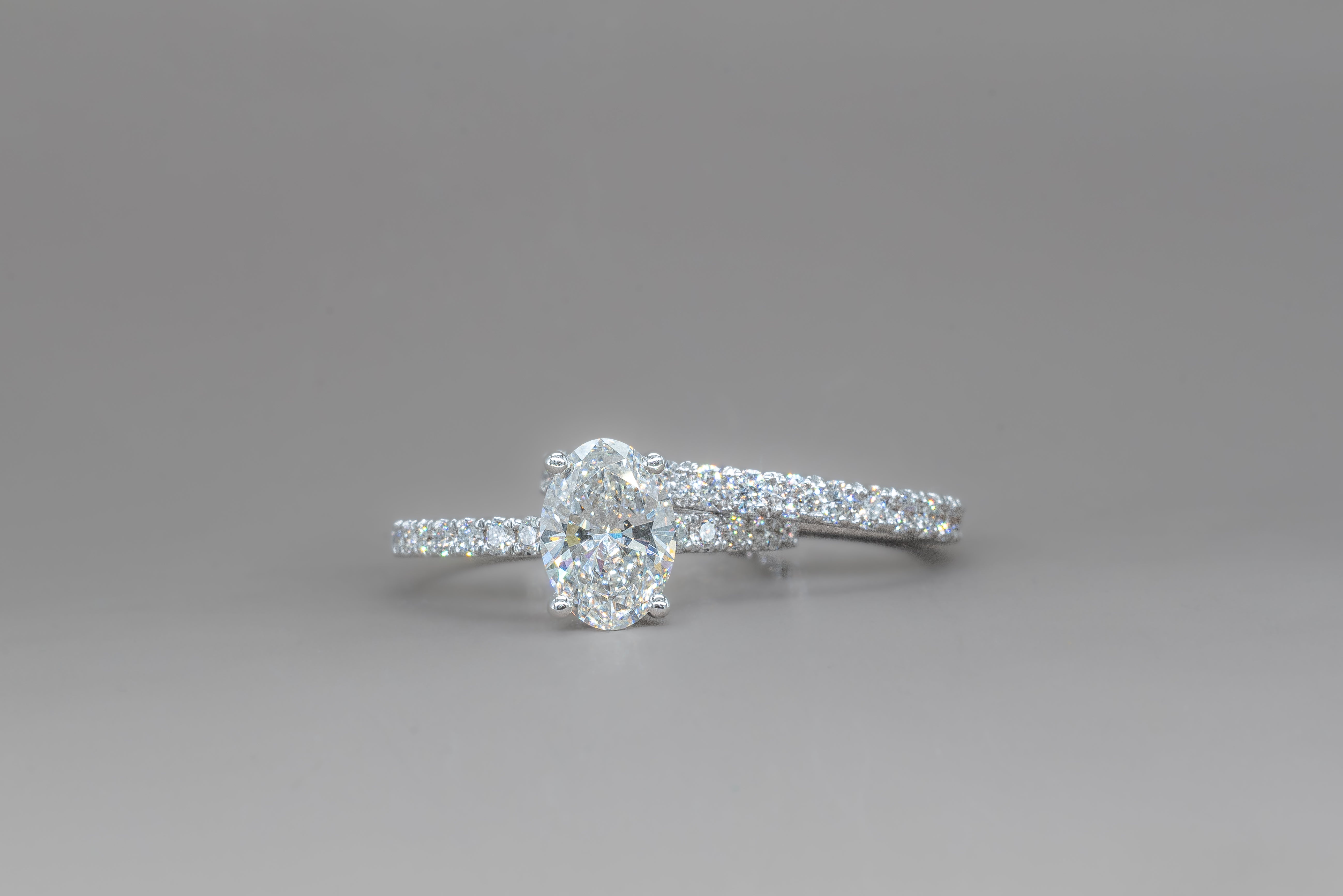 OVAL PAVÈ ENGAGEMENT RING