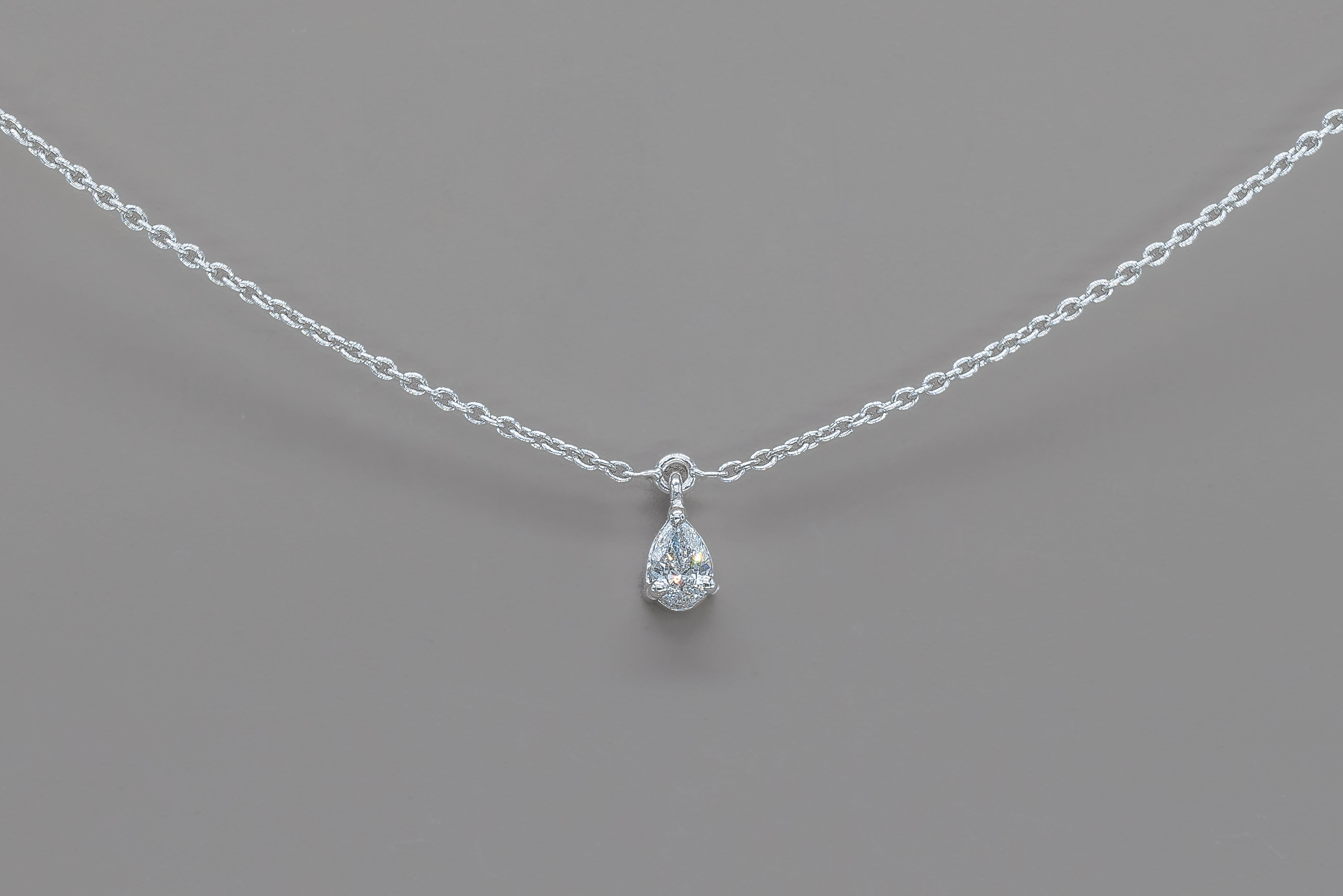 3 PEARS NECKLACE
