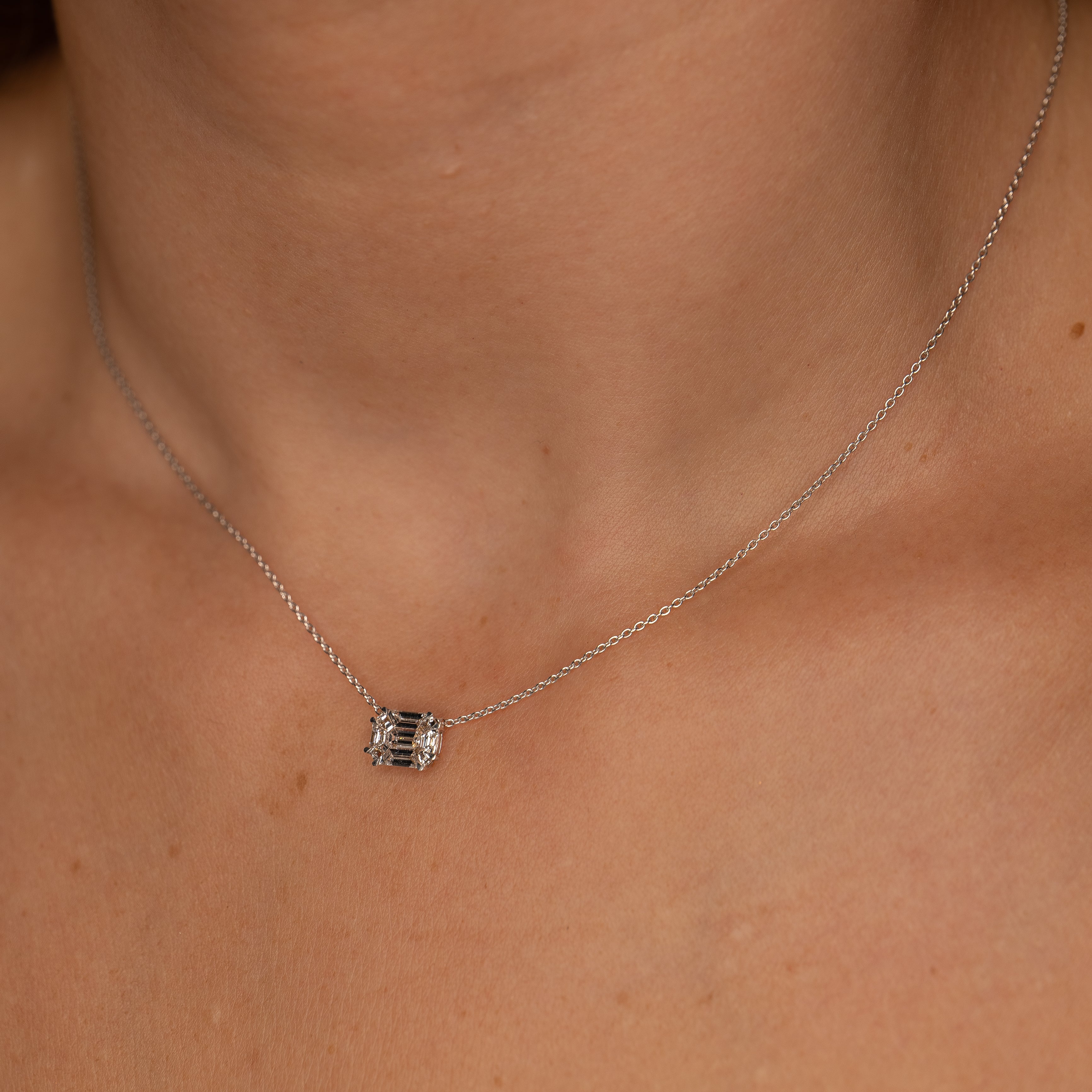 EMERALD PUZZLE NECKLACE