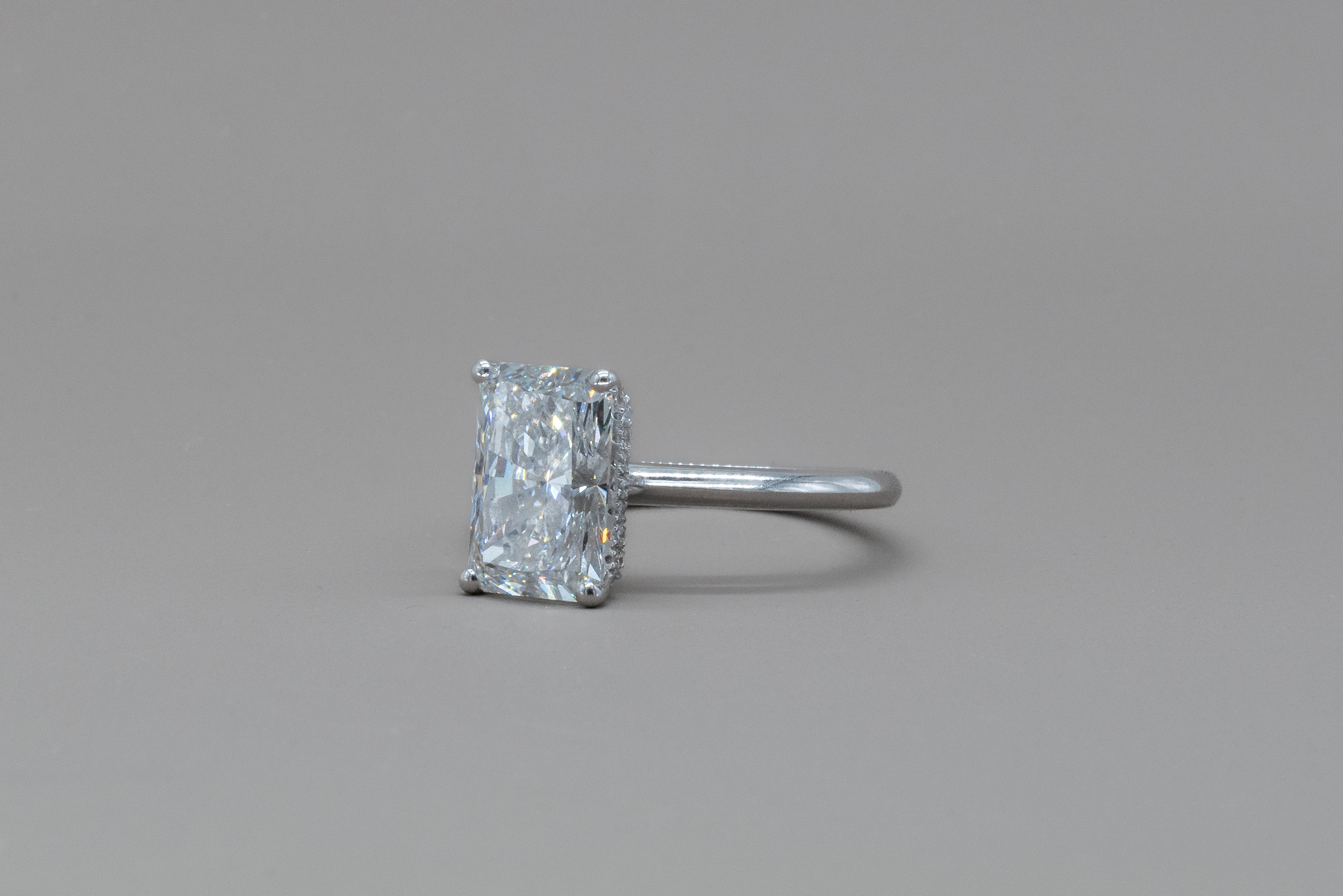 RADIANT ENGAGEMENT RING