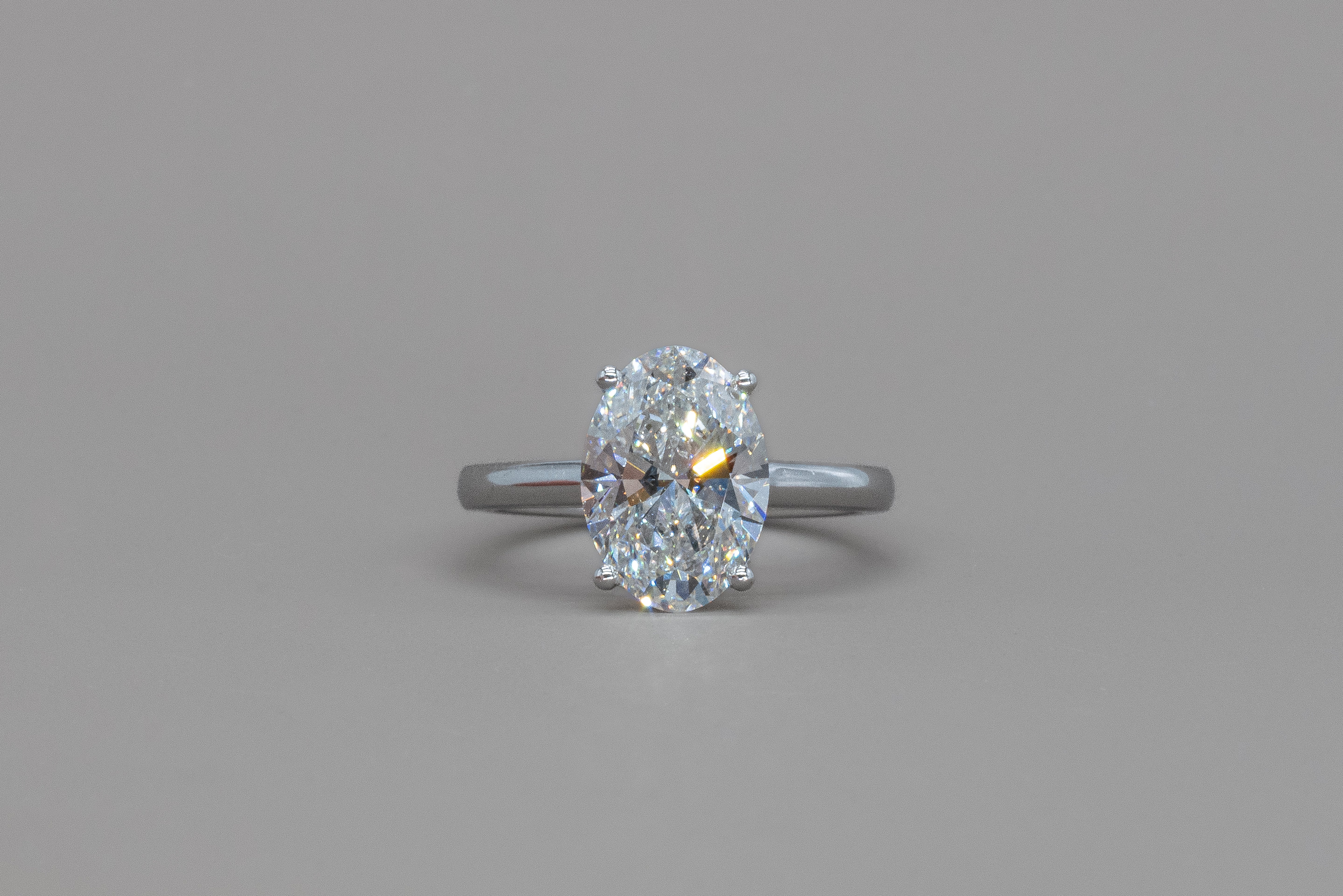 OVAL ENGAGEMENT RING