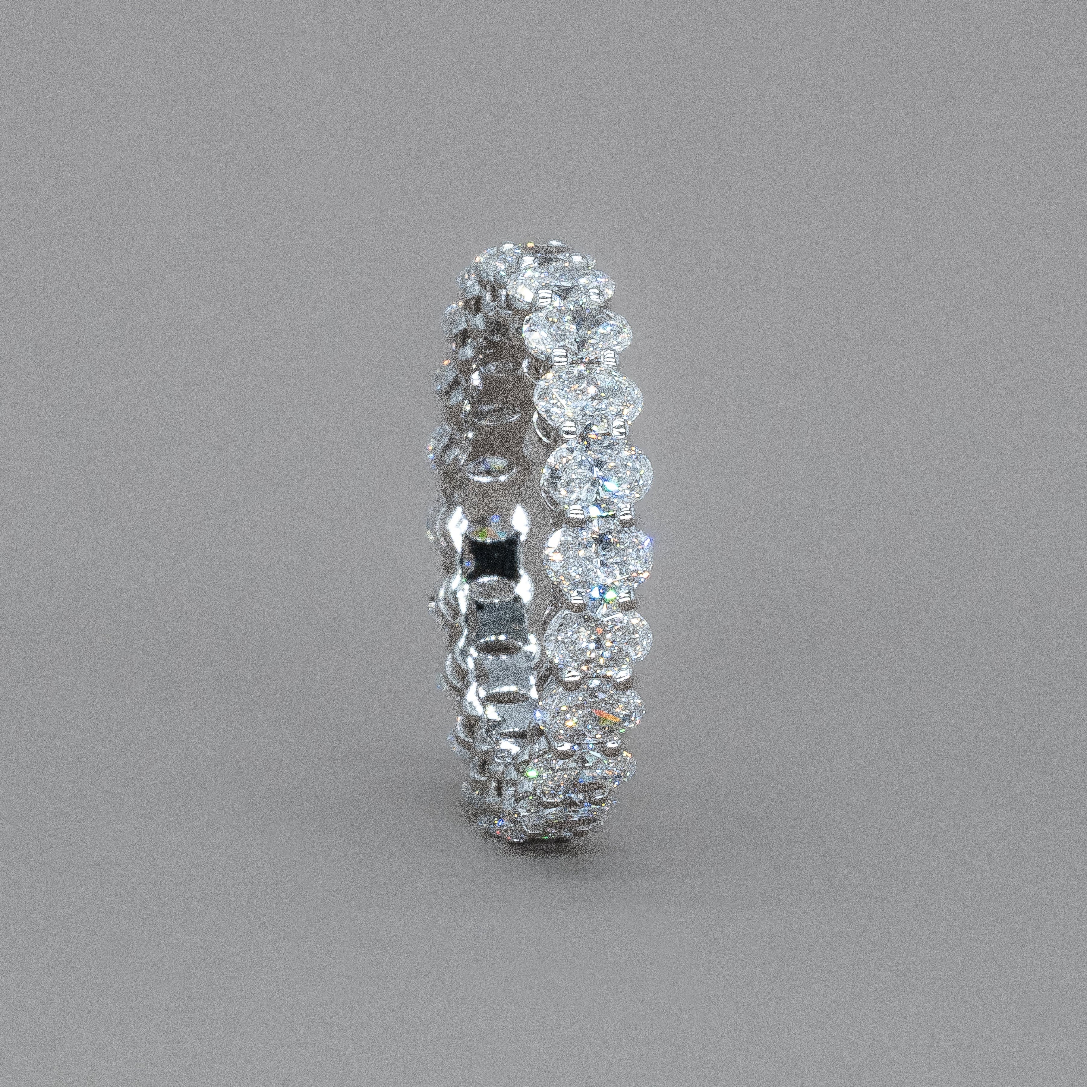 OVAL ETERNITY RING