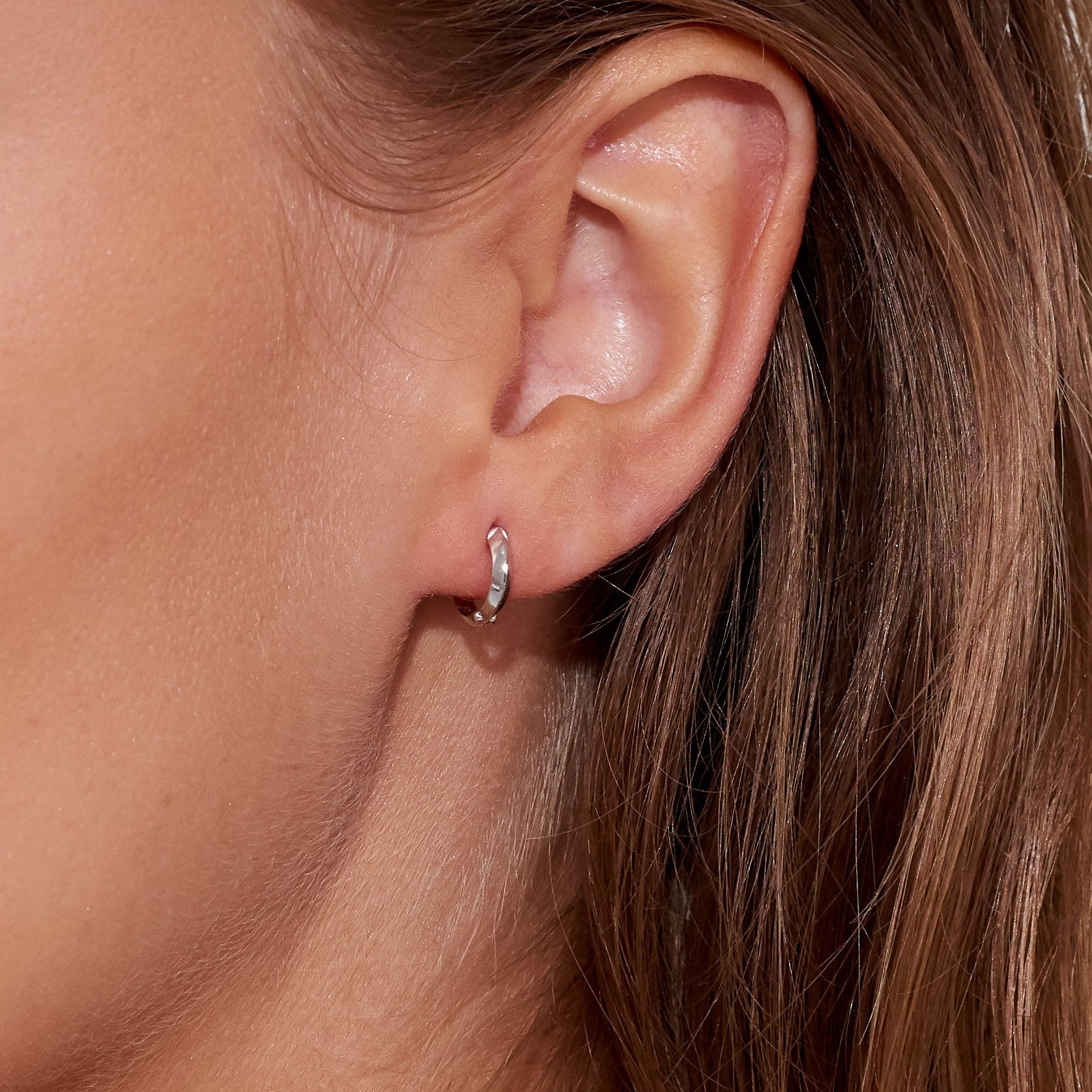 SINGLE HOOP PIERCING