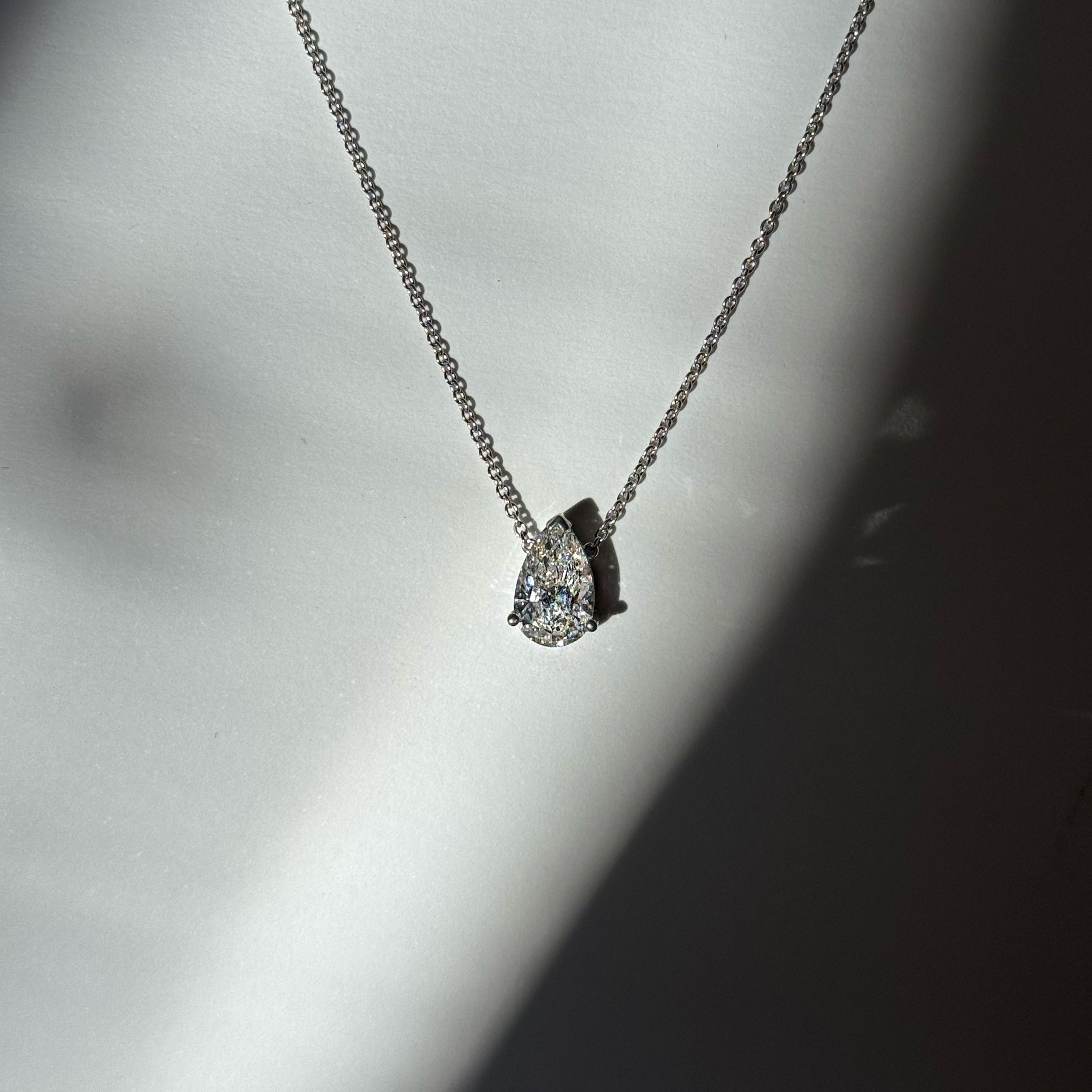 ANA NECKLACE