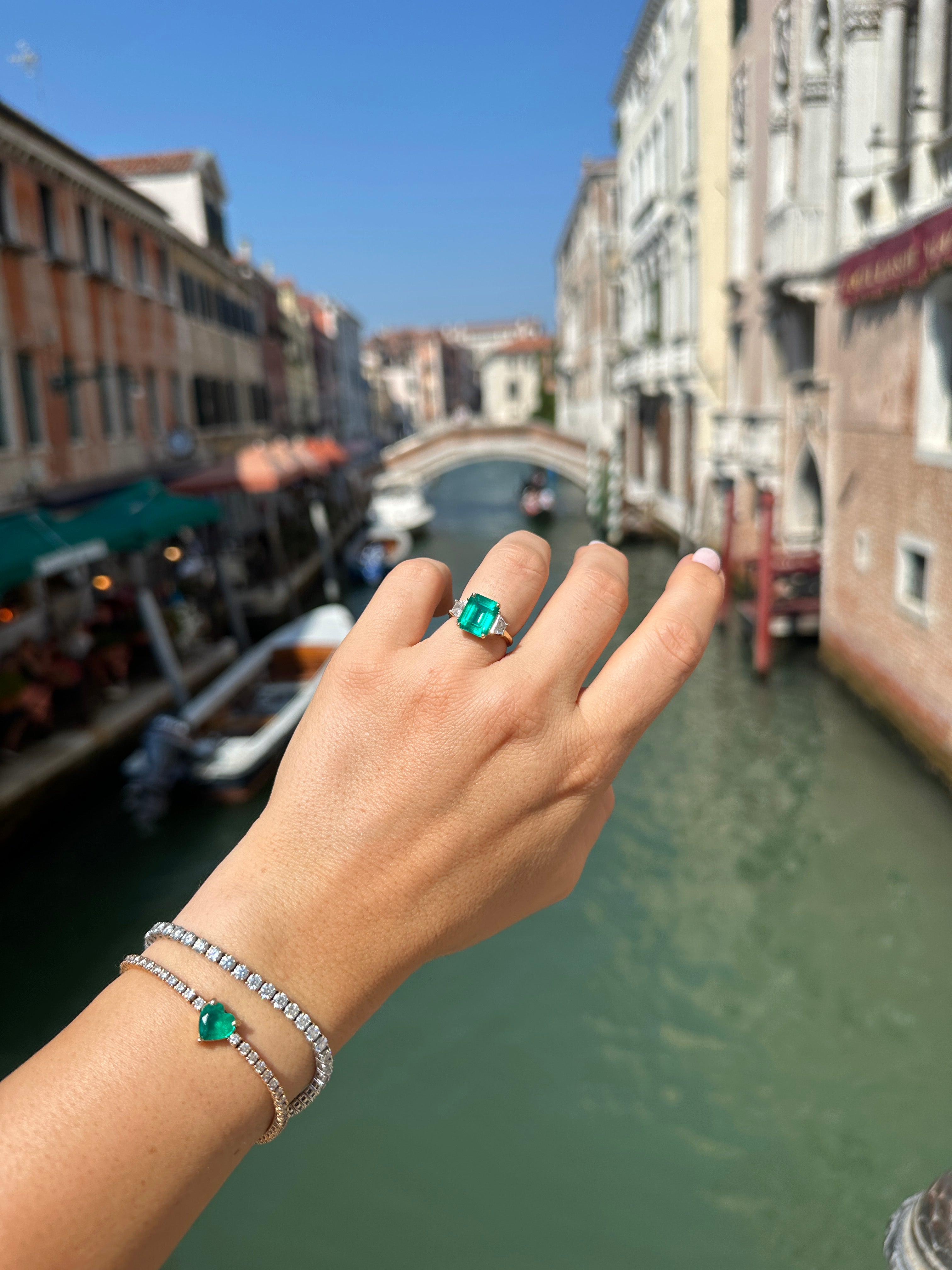 VENICE EMERALD RING
