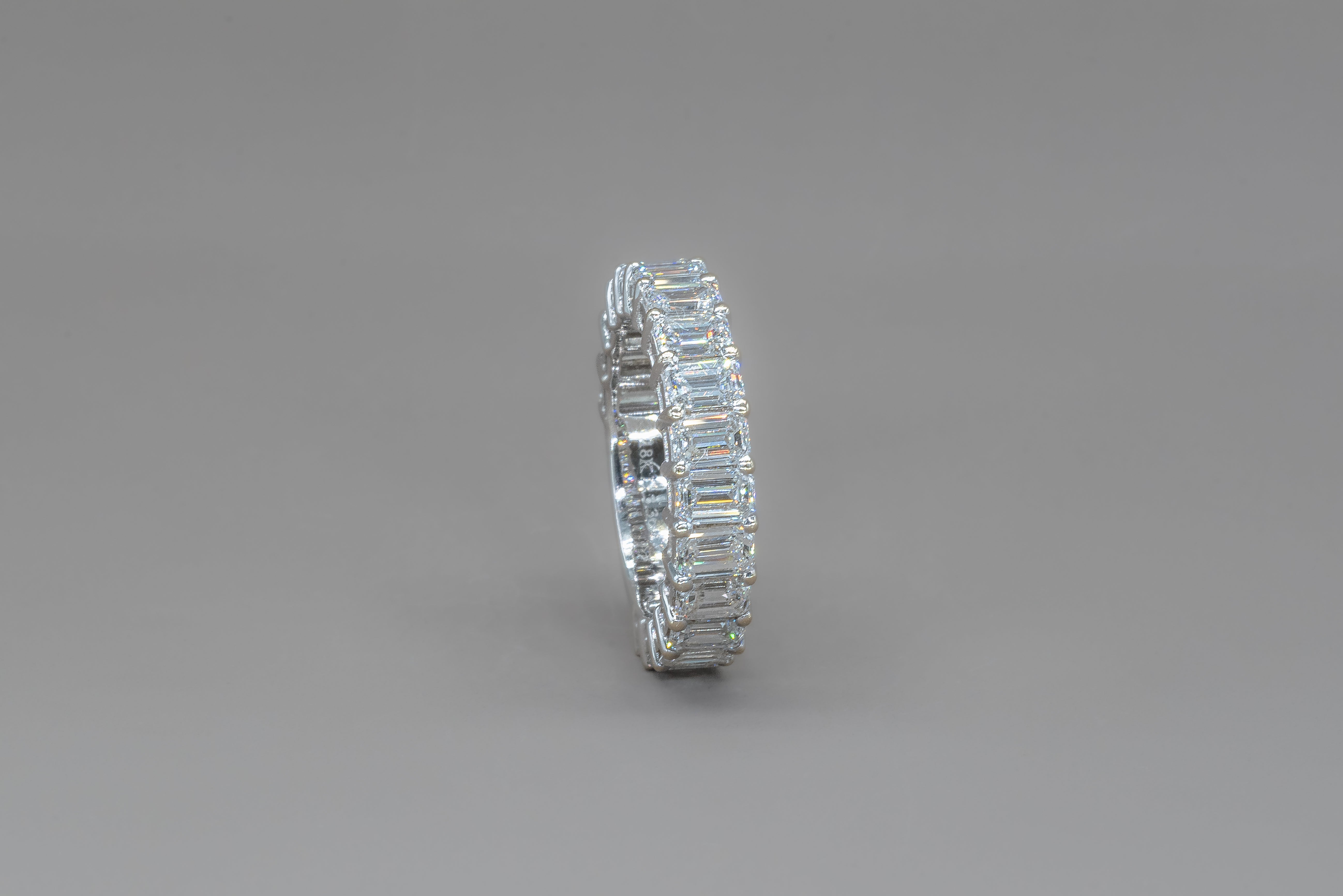 EMERALD ETERNITY RING