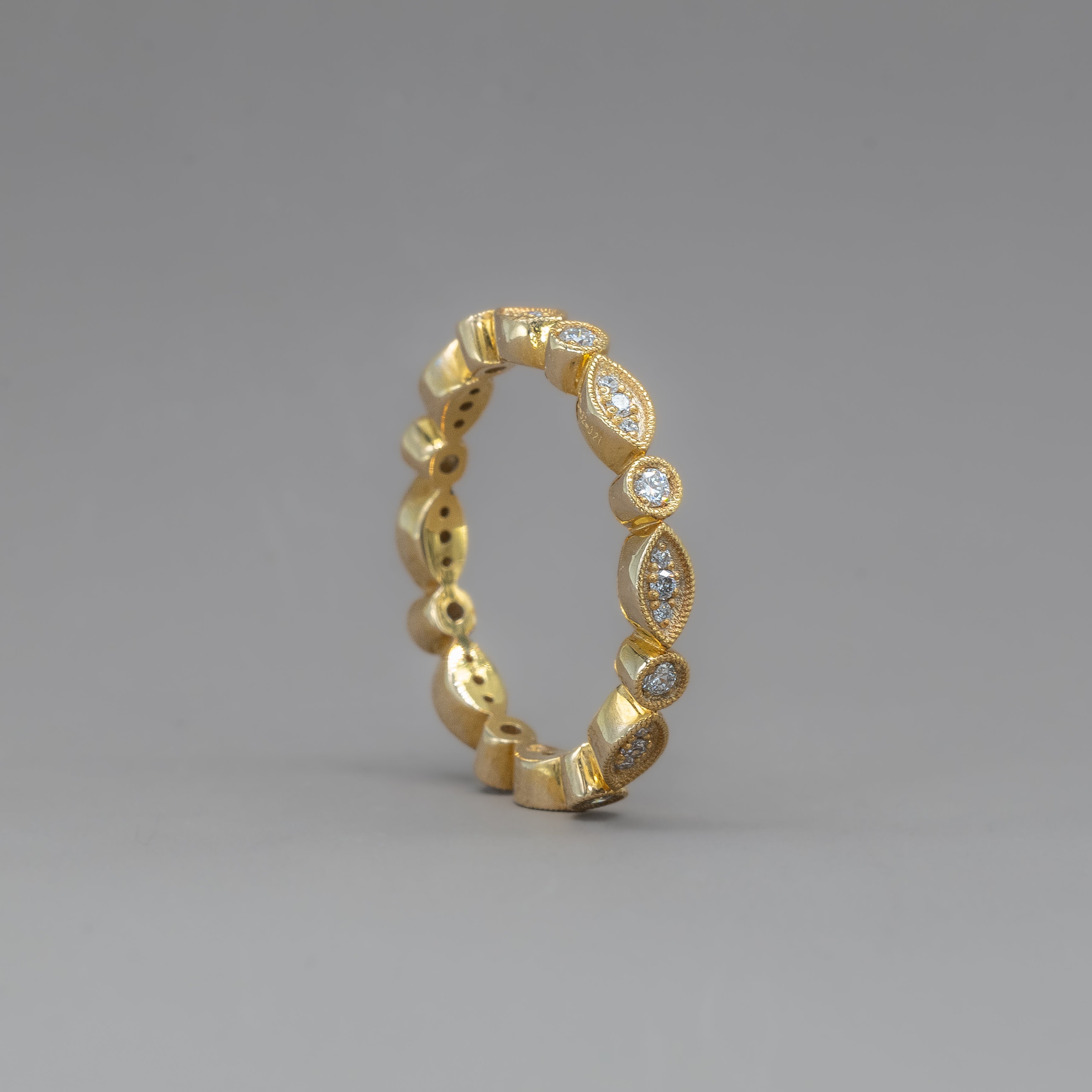 MARQUISE & ROUND RING