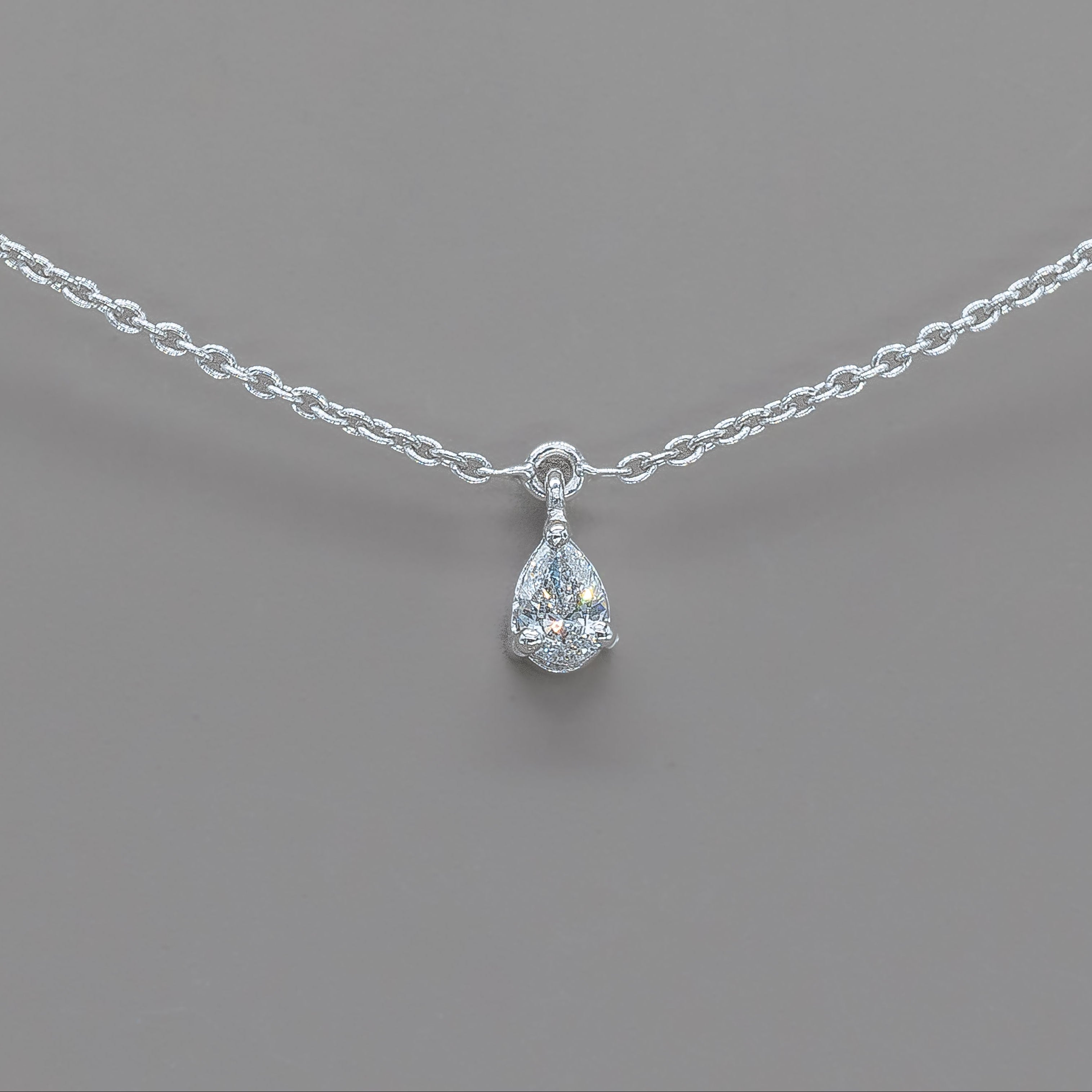 3 PEARS NECKLACE