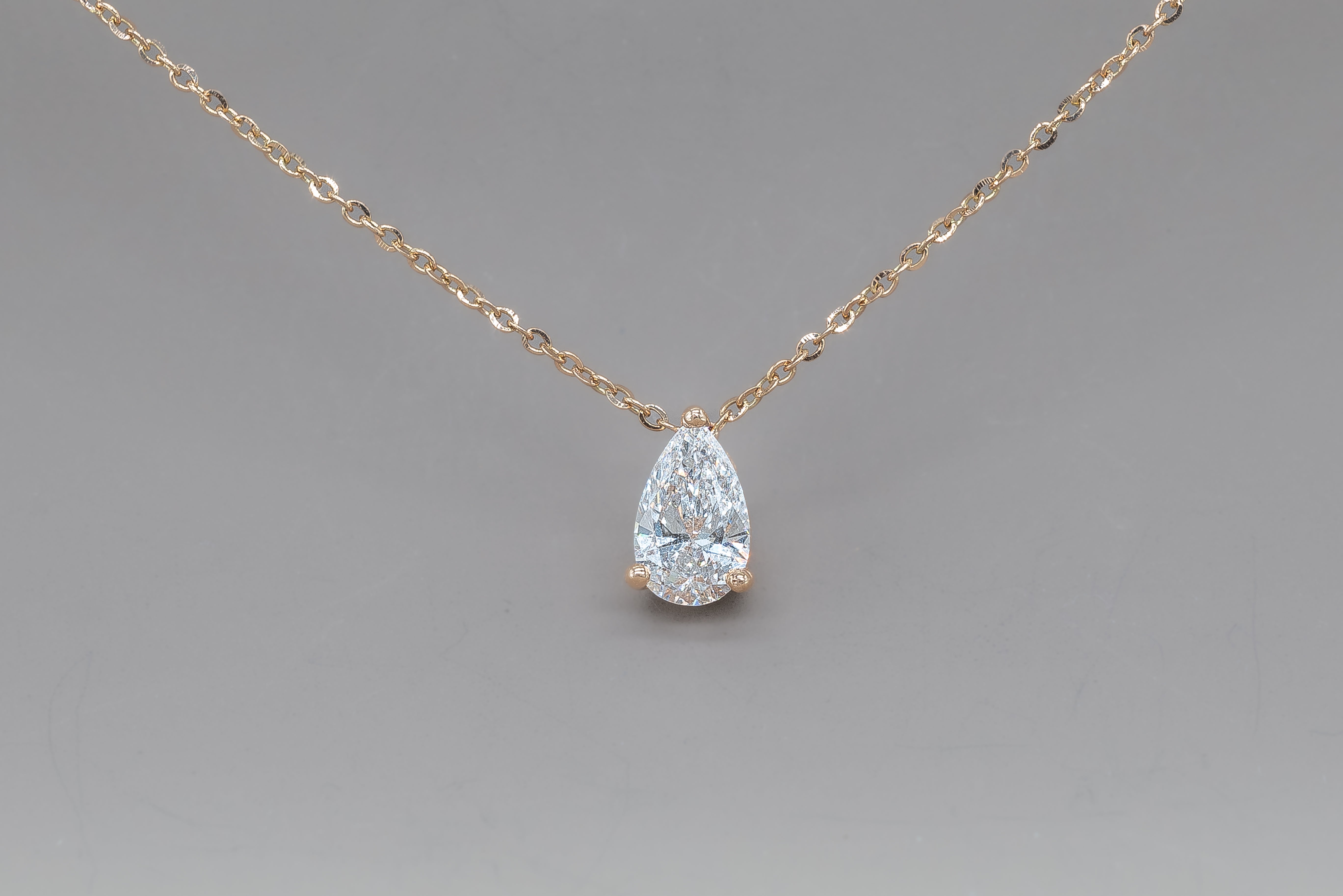 ANA NECKLACE