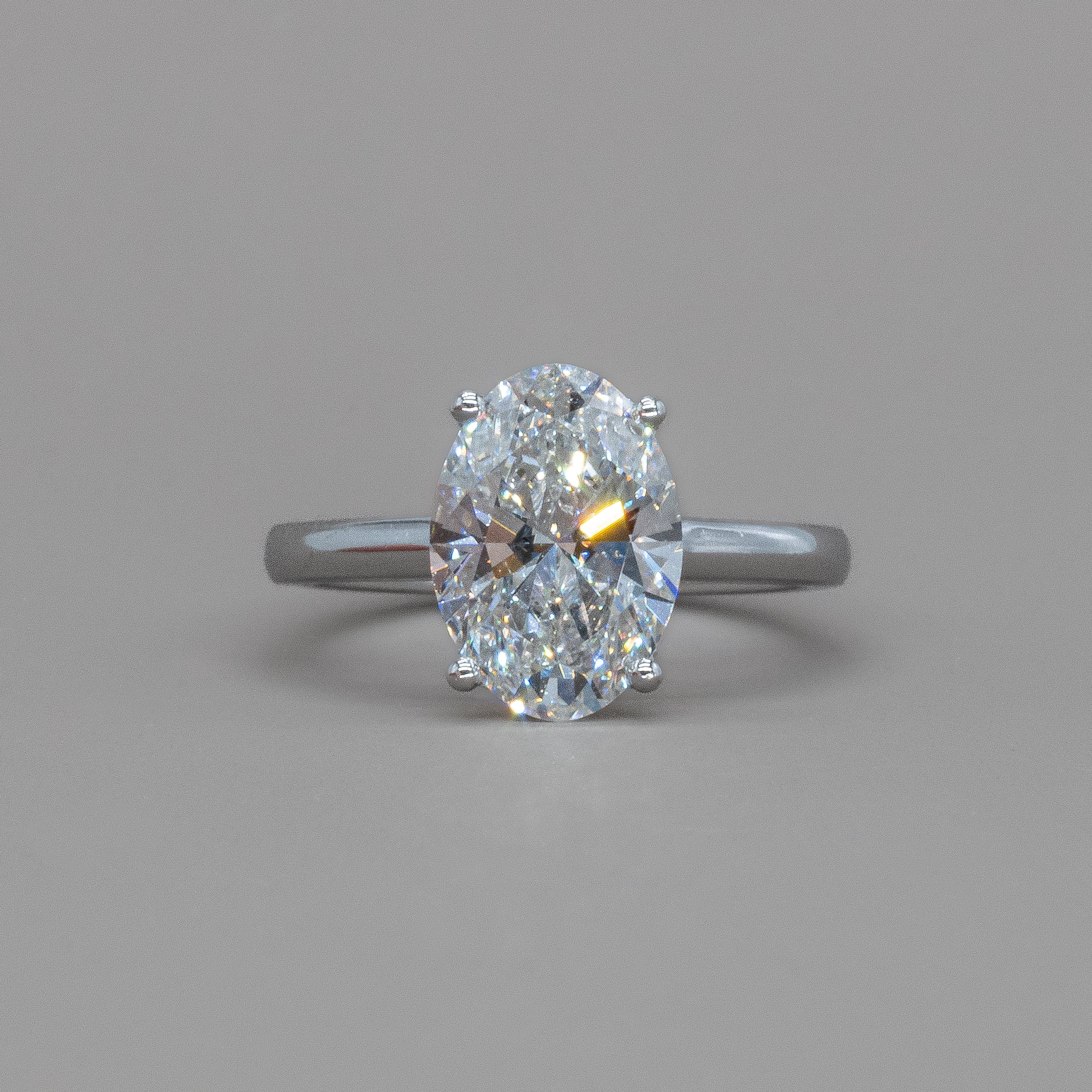 OVAL ENGAGEMENT RING