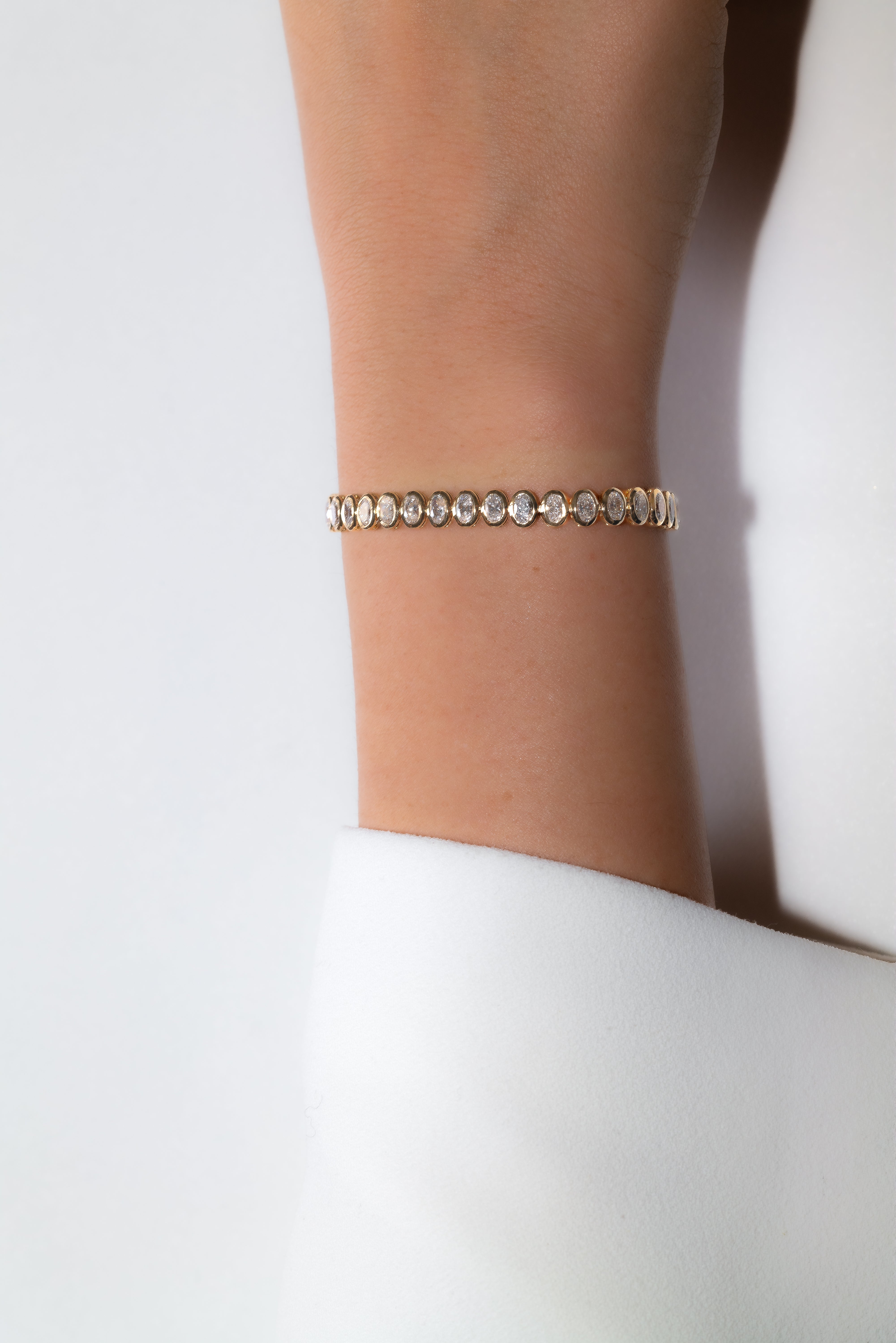 OVAL BEZEL TENNIS BRACELET