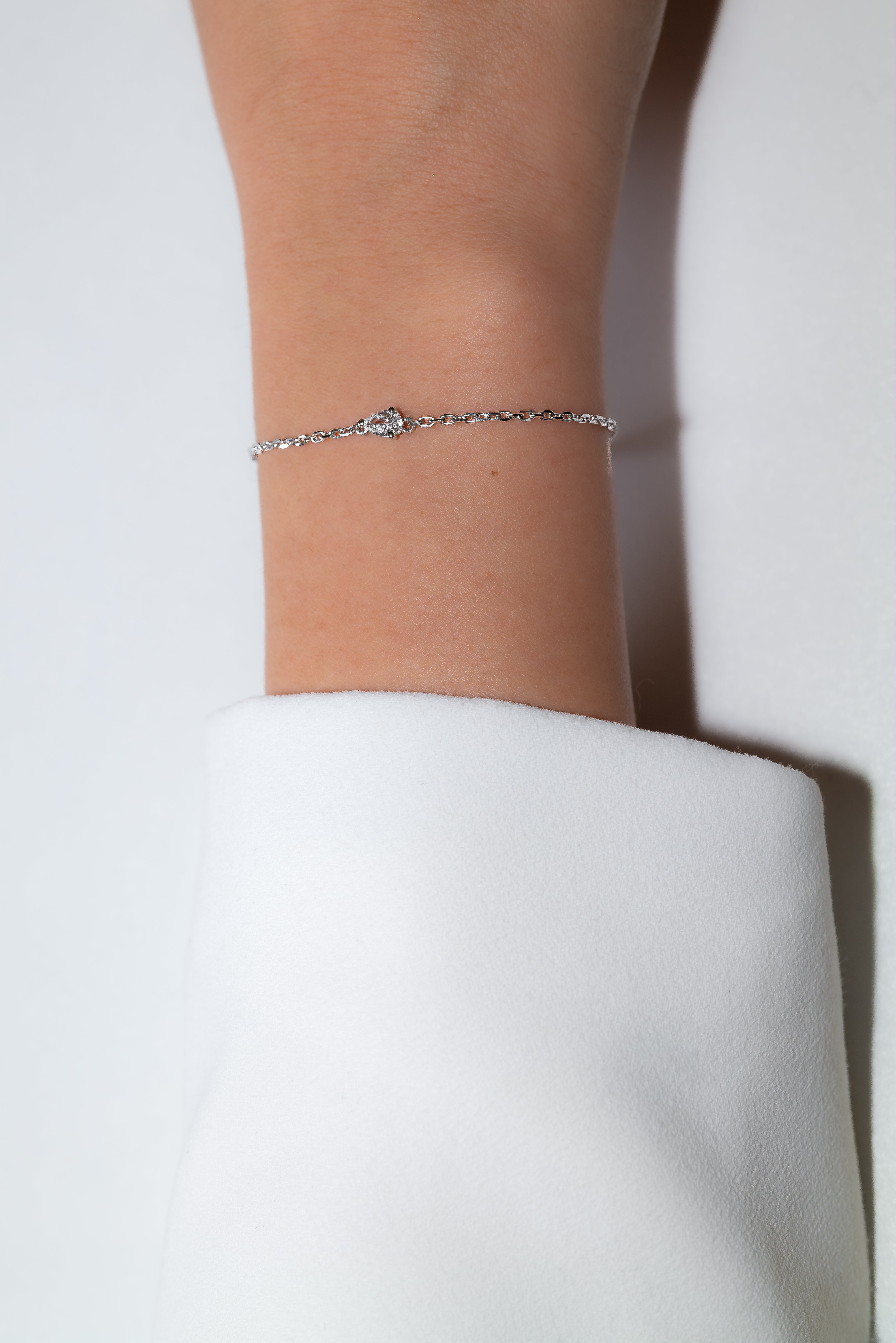 SHAPE BRACELET