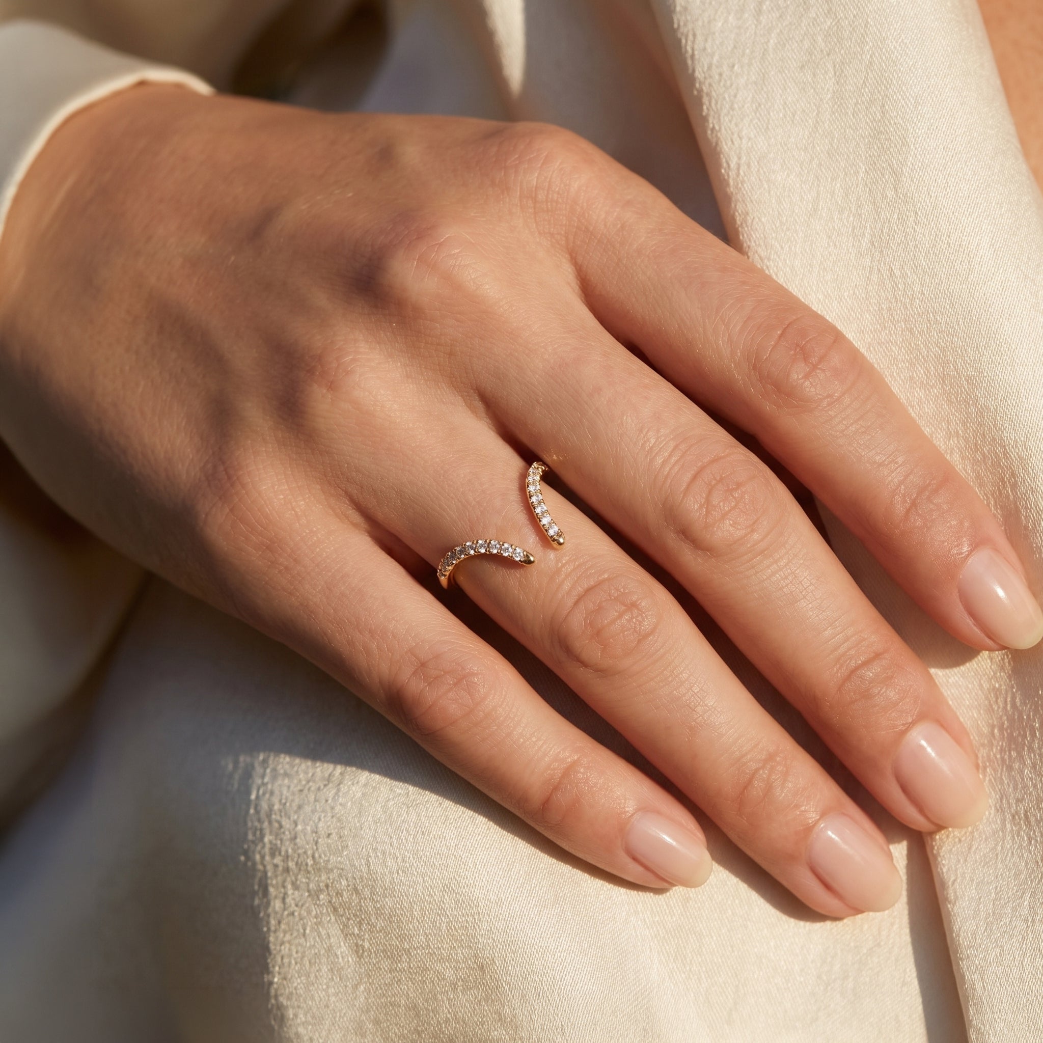 LIV RING